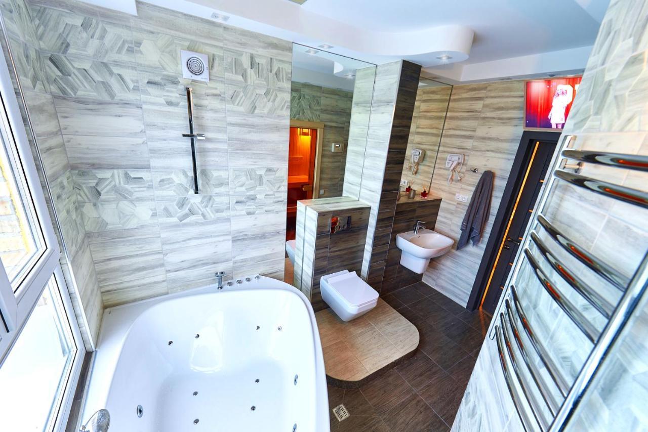 Sauna, Big Jacuzzi , Khreshchatyk Apartments Κίεβο Εξωτερικό φωτογραφία