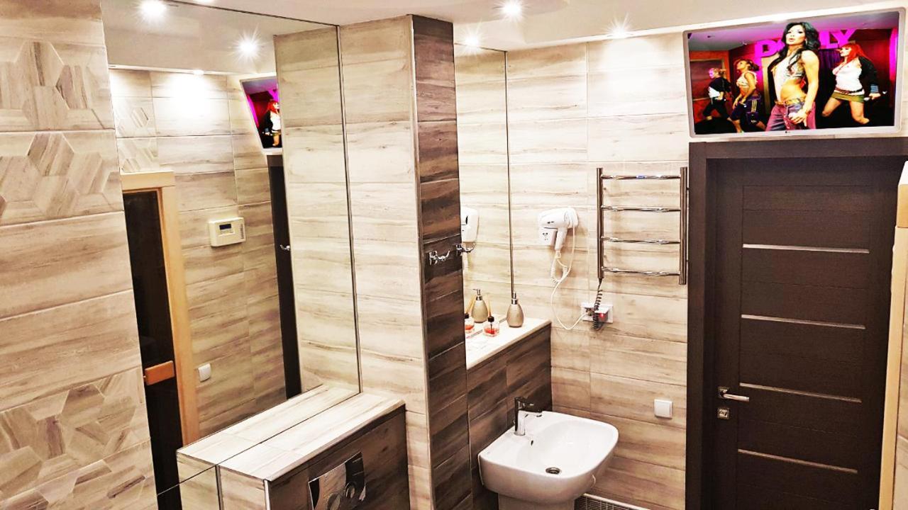 Sauna, Big Jacuzzi , Khreshchatyk Apartments Κίεβο Εξωτερικό φωτογραφία